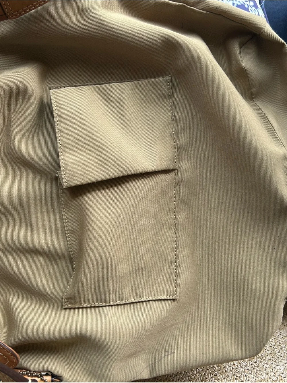 Coach Beige & Tan Signature optic twilly included!